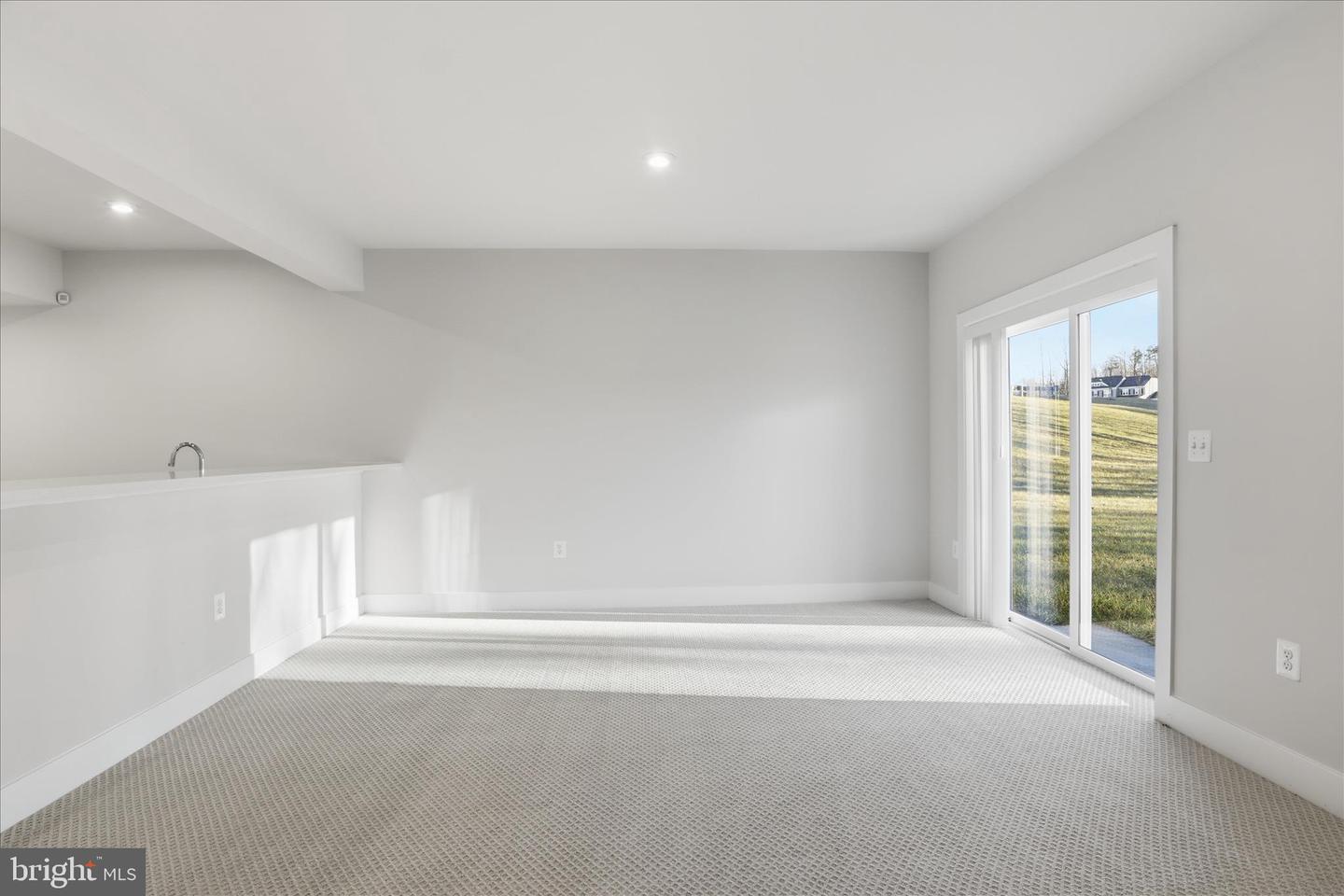 8781 BEECHNUT SPRINGS WAY, MANASSAS, Virginia 20112, 6 Bedrooms Bedrooms, ,5 BathroomsBathrooms,Residential,For sale,8781 BEECHNUT SPRINGS WAY,VAPW2109528 MLS # VAPW2109528