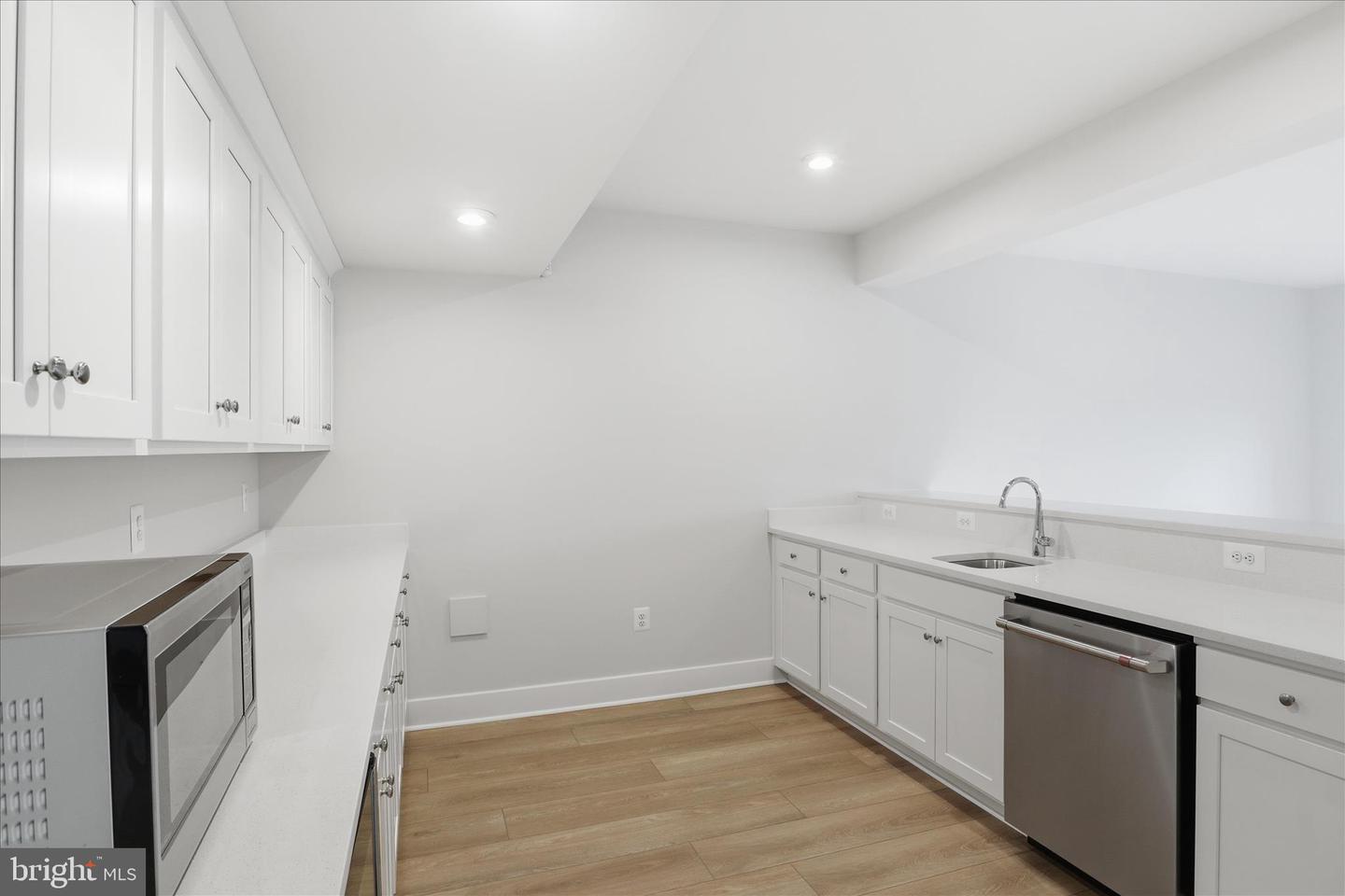 8781 BEECHNUT SPRINGS WAY, MANASSAS, Virginia 20112, 6 Bedrooms Bedrooms, ,5 BathroomsBathrooms,Residential,For sale,8781 BEECHNUT SPRINGS WAY,VAPW2109528 MLS # VAPW2109528