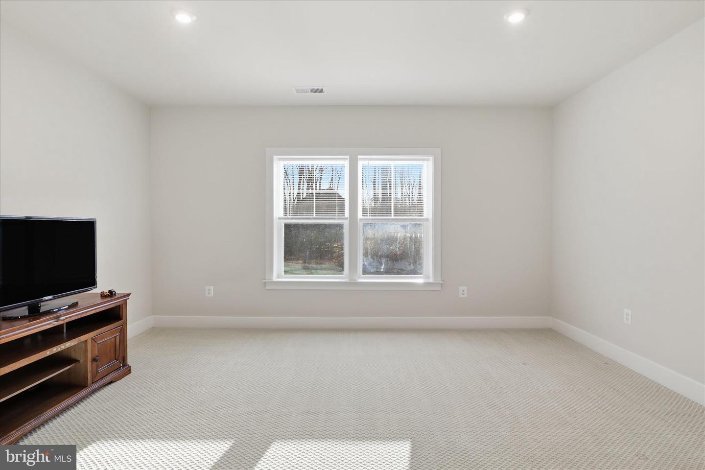 8781 BEECHNUT SPRINGS WAY, MANASSAS, Virginia 20112, 6 Bedrooms Bedrooms, ,5 BathroomsBathrooms,Residential,For sale,8781 BEECHNUT SPRINGS WAY,VAPW2109528 MLS # VAPW2109528