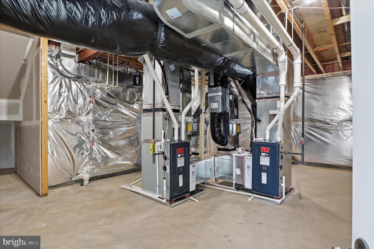 8781 BEECHNUT SPRINGS WAY, MANASSAS, Virginia 20112, 6 Bedrooms Bedrooms, ,5 BathroomsBathrooms,Residential,For sale,8781 BEECHNUT SPRINGS WAY,VAPW2109528 MLS # VAPW2109528