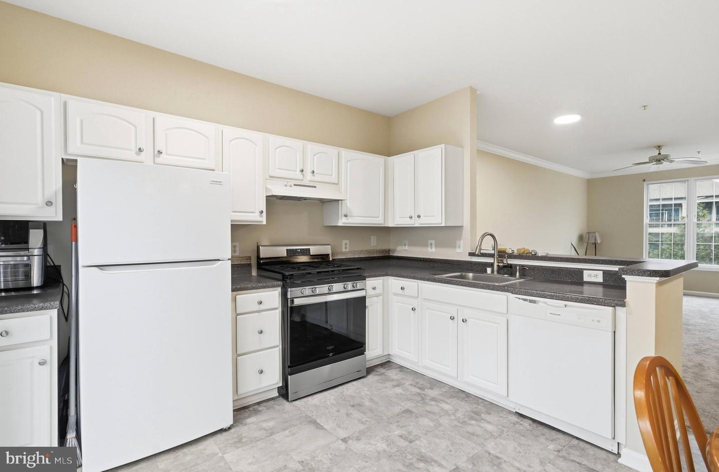 21856 GOODWOOD TER, ASHBURN, Virginia 20147, 2 Bedrooms Bedrooms, ,2 BathroomsBathrooms,Residential,For sale,21856 GOODWOOD TER,VALO2113358 MLS # VALO2113358