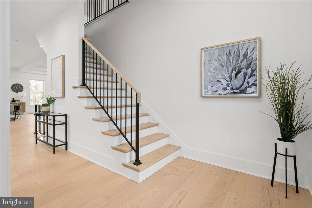 3411 17TH ST N, ARLINGTON, Virginia 22207, 5 Bedrooms Bedrooms, ,4 BathroomsBathrooms,Residential,For sale,3411 17TH ST N,VAAR2067438 MLS # VAAR2067438