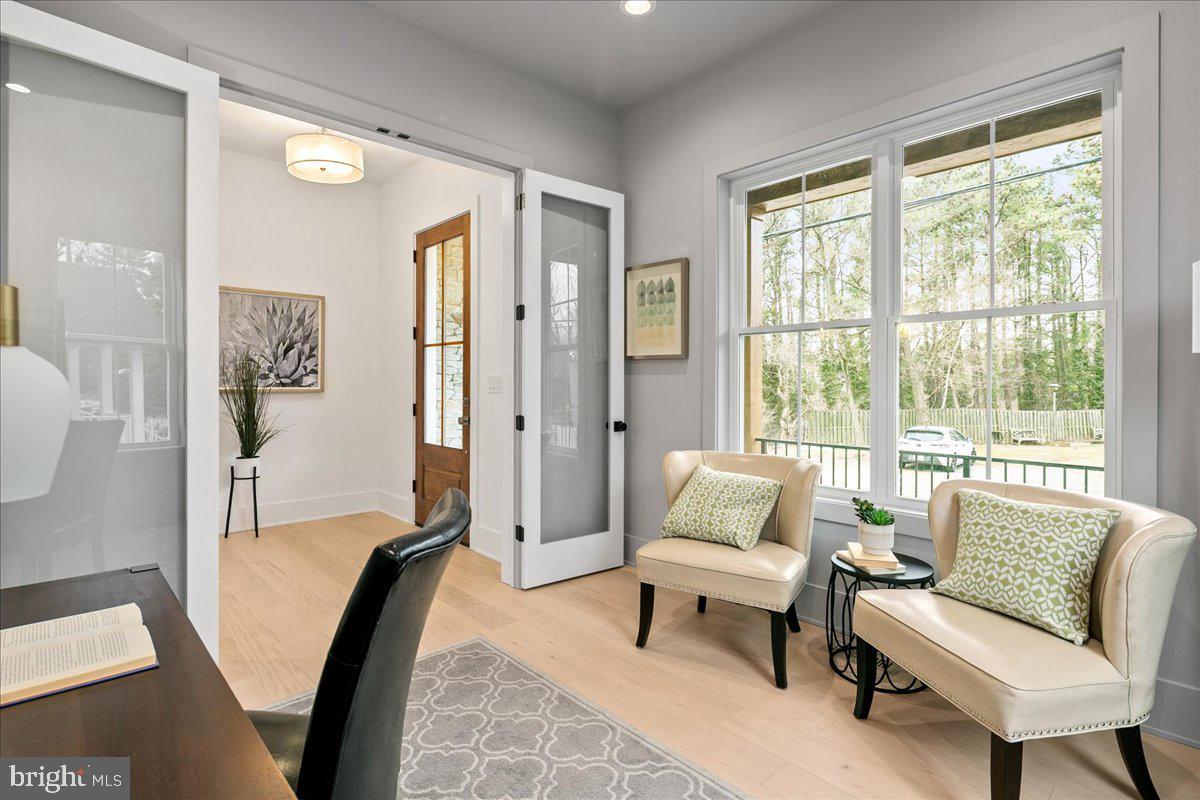 3411 17TH ST N, ARLINGTON, Virginia 22207, 5 Bedrooms Bedrooms, ,4 BathroomsBathrooms,Residential,For sale,3411 17TH ST N,VAAR2067438 MLS # VAAR2067438