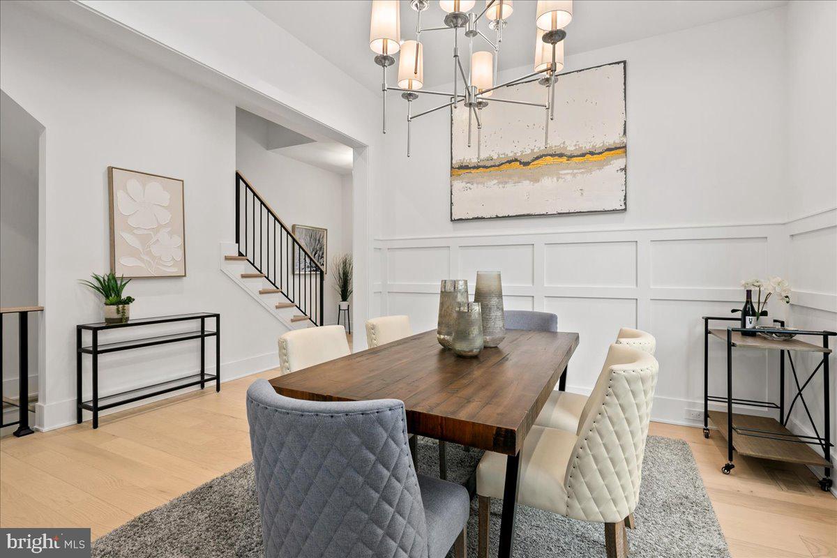 3411 17TH ST N, ARLINGTON, Virginia 22207, 5 Bedrooms Bedrooms, ,4 BathroomsBathrooms,Residential,For sale,3411 17TH ST N,VAAR2067438 MLS # VAAR2067438