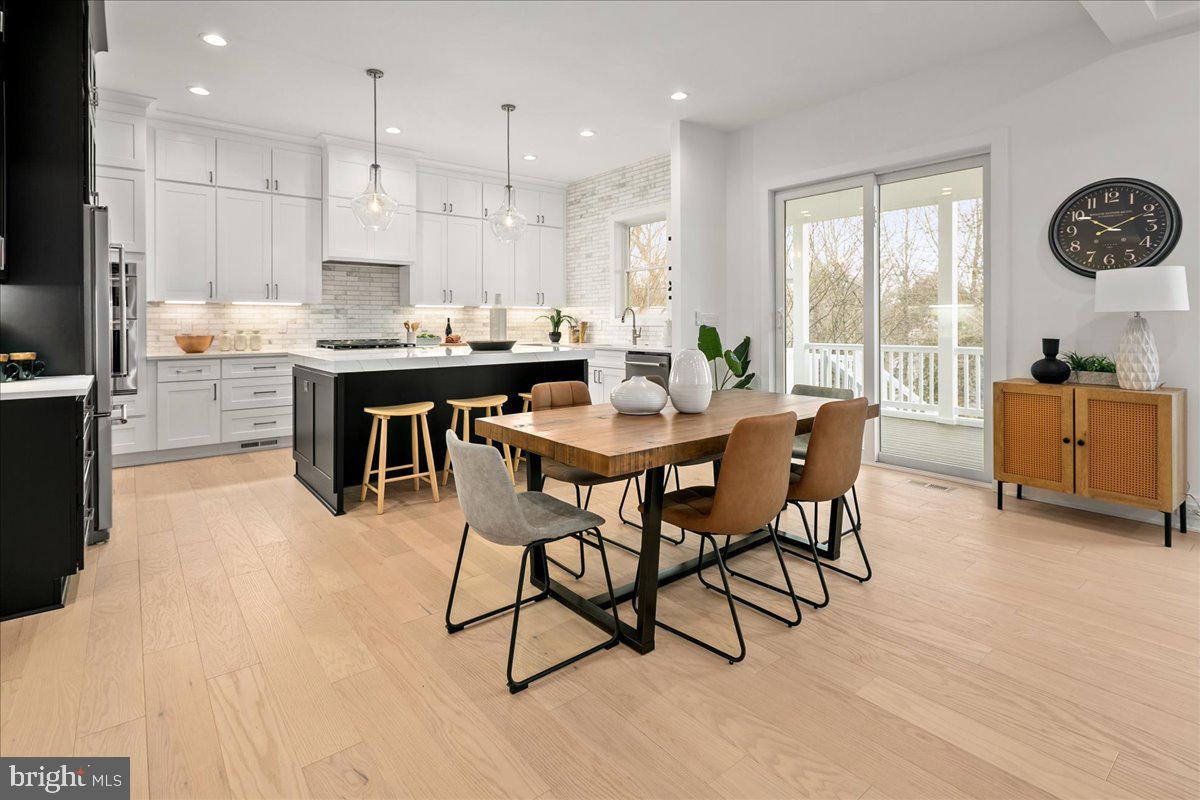 3411 17TH ST N, ARLINGTON, Virginia 22207, 5 Bedrooms Bedrooms, ,4 BathroomsBathrooms,Residential,For sale,3411 17TH ST N,VAAR2067438 MLS # VAAR2067438