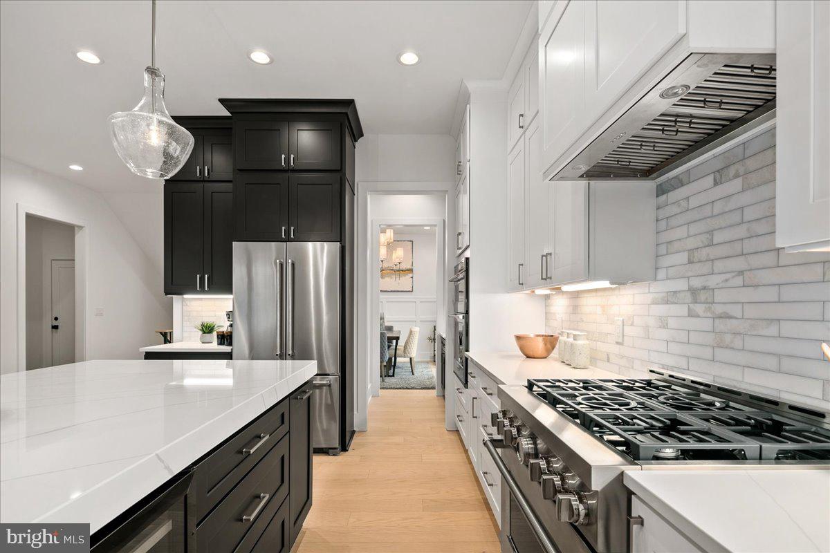 3411 17TH ST N, ARLINGTON, Virginia 22207, 5 Bedrooms Bedrooms, ,4 BathroomsBathrooms,Residential,For sale,3411 17TH ST N,VAAR2067438 MLS # VAAR2067438