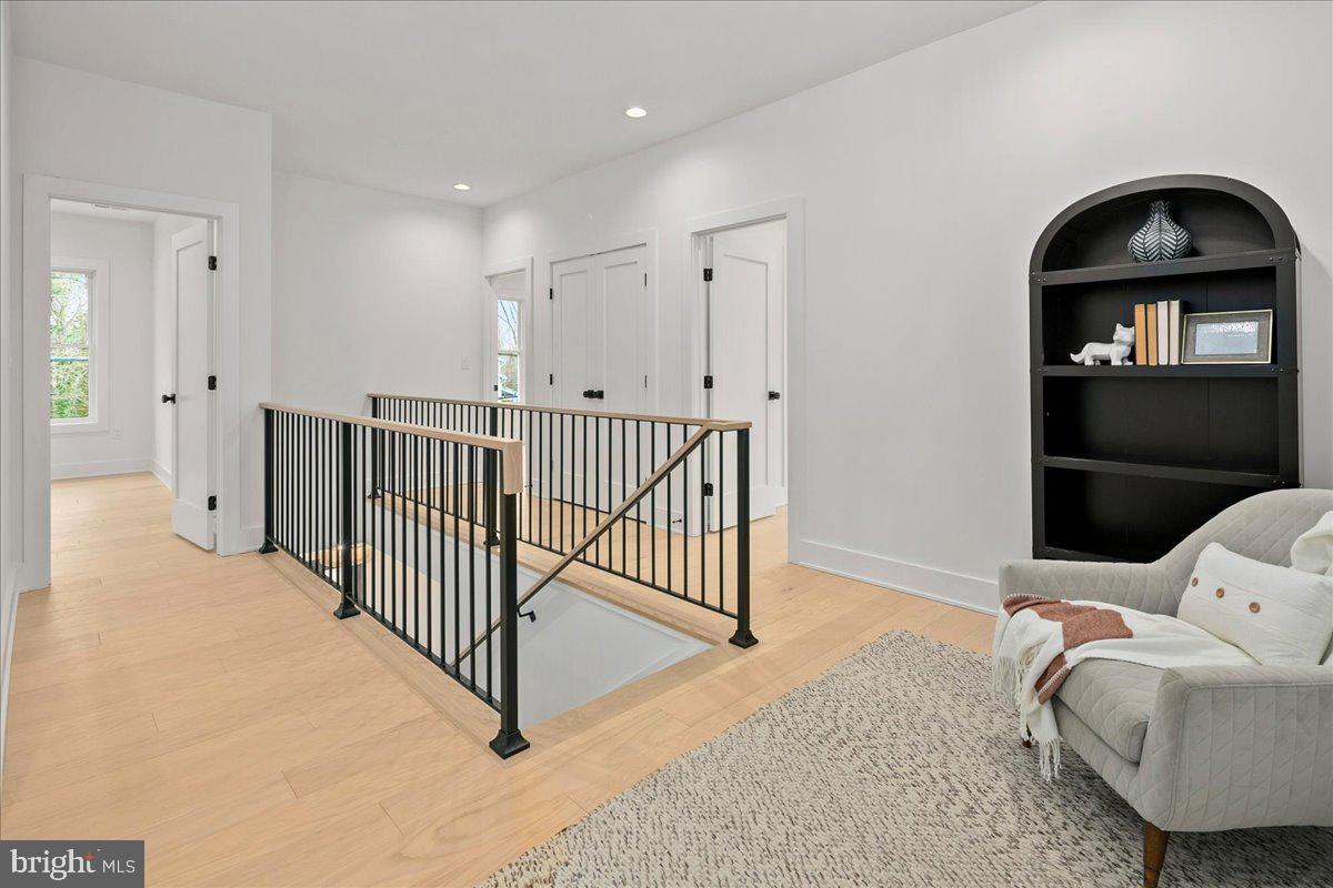 3411 17TH ST N, ARLINGTON, Virginia 22207, 5 Bedrooms Bedrooms, ,4 BathroomsBathrooms,Residential,For sale,3411 17TH ST N,VAAR2067438 MLS # VAAR2067438