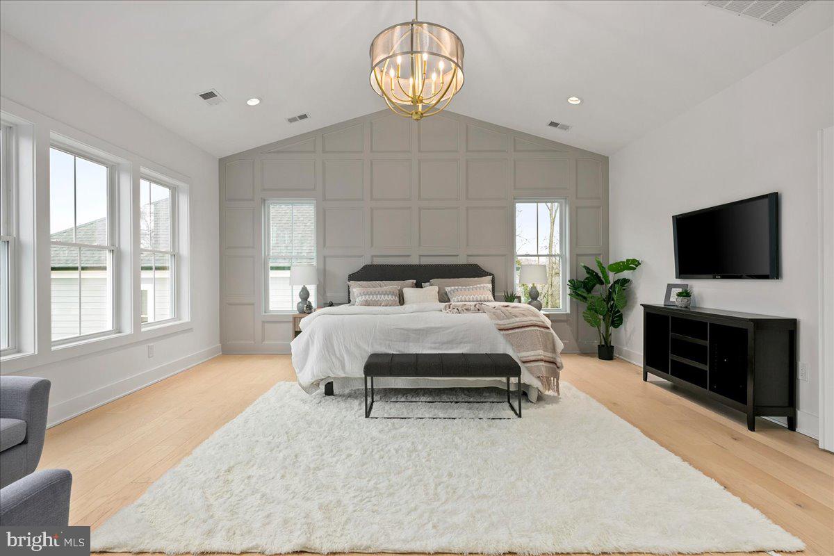 3411 17TH ST N, ARLINGTON, Virginia 22207, 5 Bedrooms Bedrooms, ,4 BathroomsBathrooms,Residential,For sale,3411 17TH ST N,VAAR2067438 MLS # VAAR2067438