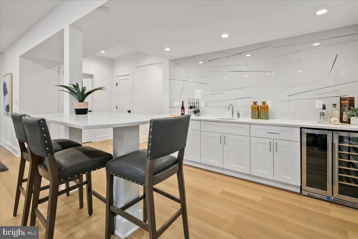 3411 17TH ST N, ARLINGTON, Virginia 22207, 5 Bedrooms Bedrooms, ,4 BathroomsBathrooms,Residential,For sale,3411 17TH ST N,VAAR2067438 MLS # VAAR2067438