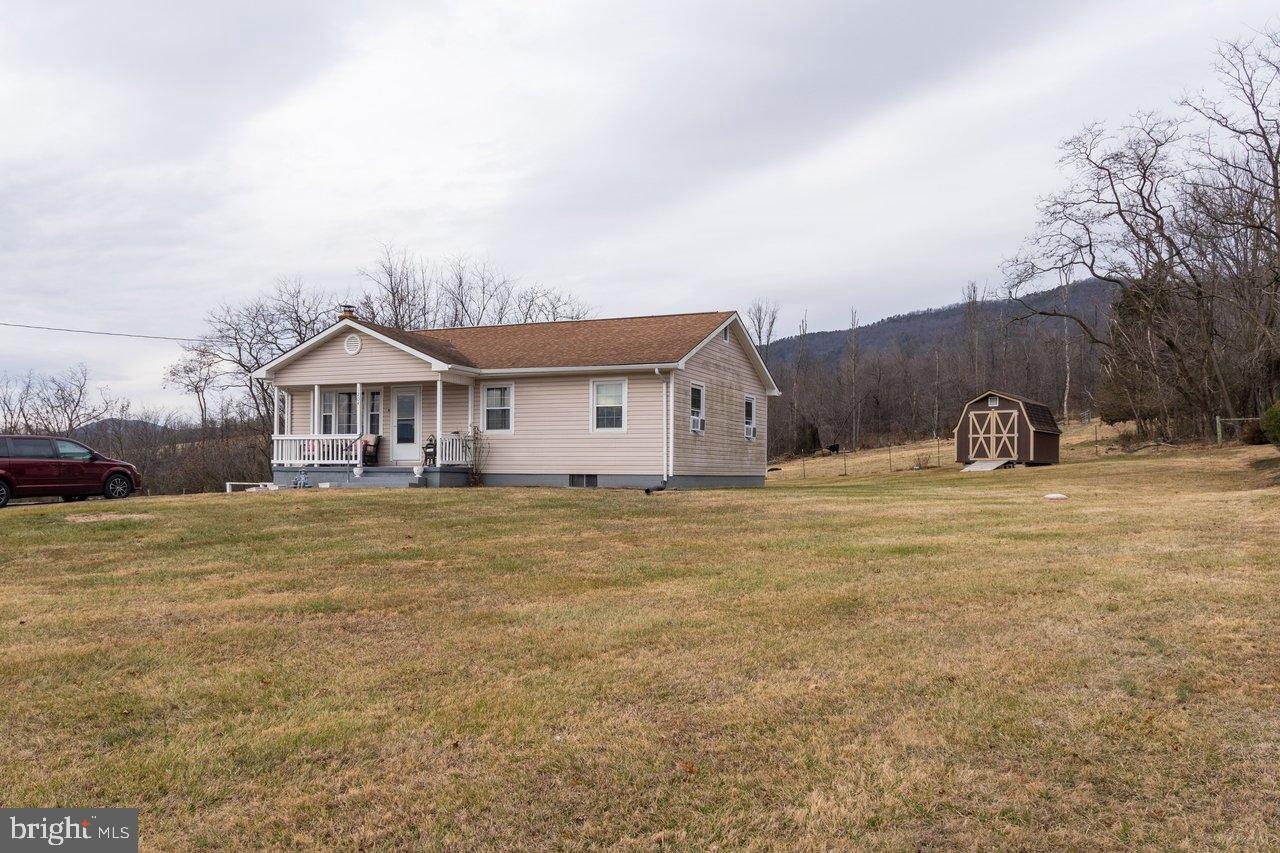 1204 BATTLECREEK RD, STANLEY, Virginia 22851, 3 Bedrooms Bedrooms, 7 Rooms Rooms,1 BathroomBathrooms,Residential,For sale,1204 BATTLECREEK RD,VAPA2005852 MLS # VAPA2005852
