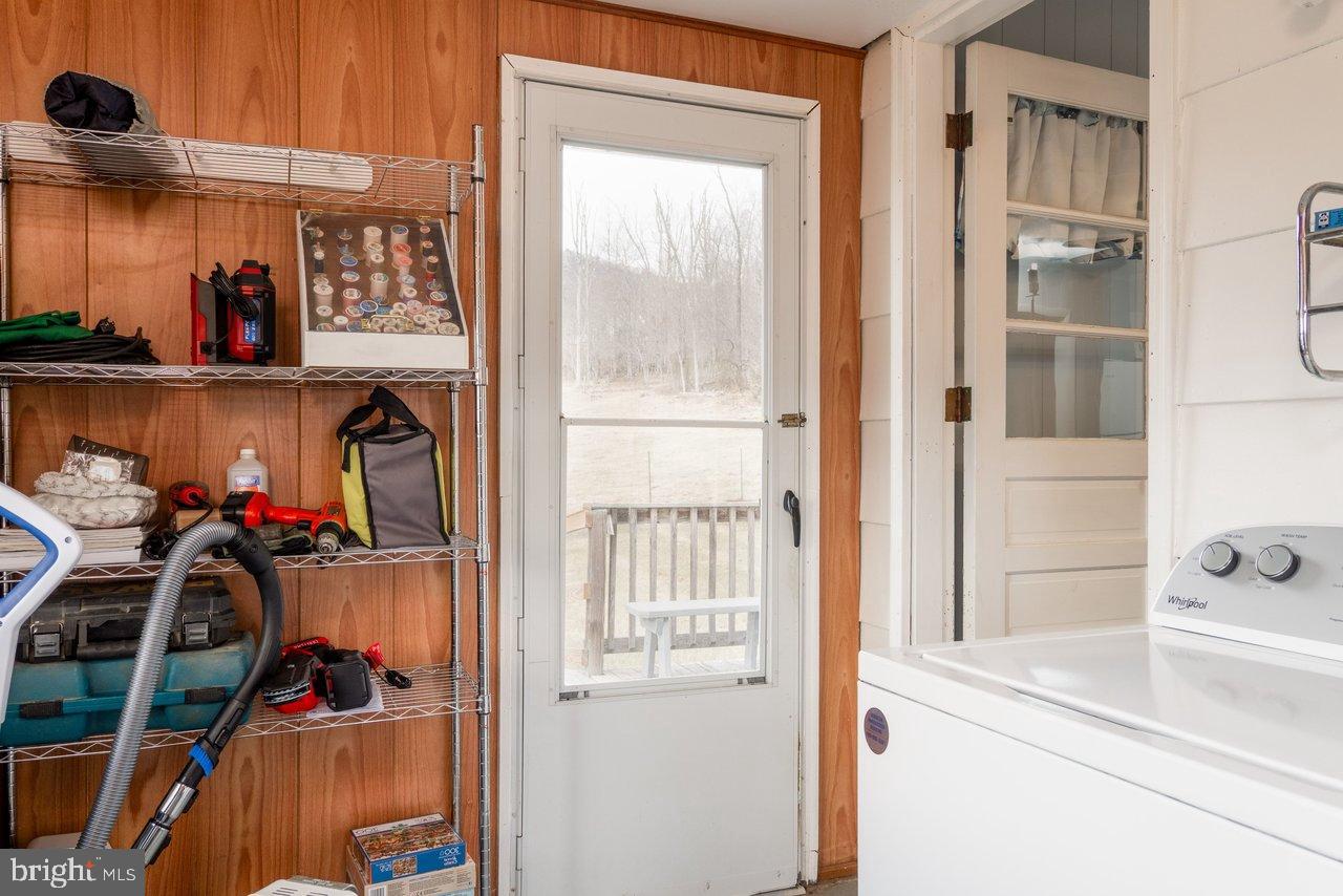 1204 BATTLECREEK RD, STANLEY, Virginia 22851, 3 Bedrooms Bedrooms, 7 Rooms Rooms,1 BathroomBathrooms,Residential,For sale,1204 BATTLECREEK RD,VAPA2005852 MLS # VAPA2005852