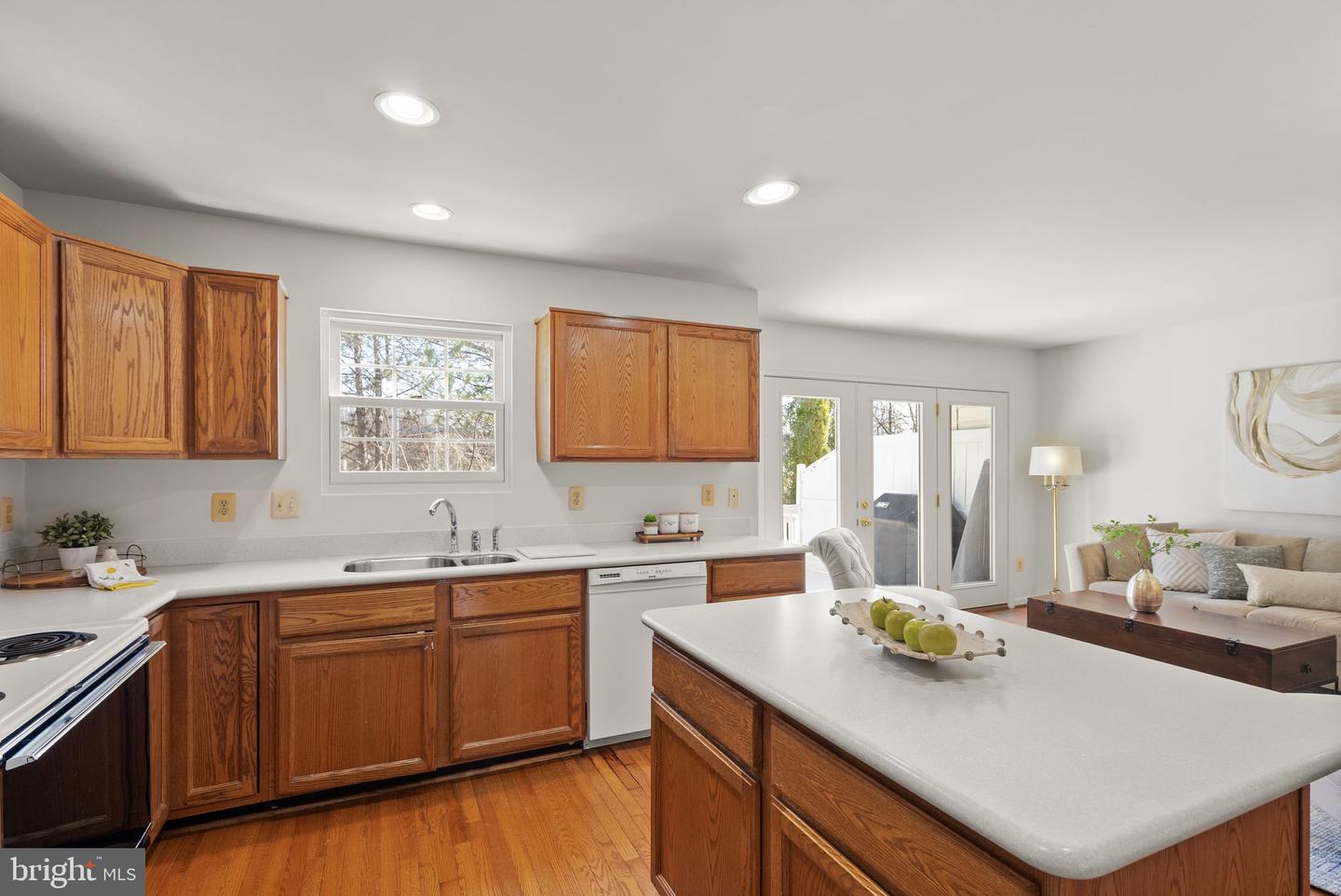 2709 BARONHURST DR, VIENNA, Virginia 22181, 3 Bedrooms Bedrooms, ,2 BathroomsBathrooms,Residential,For sale,2709 BARONHURST DR,VAFX2284912 MLS # VAFX2284912