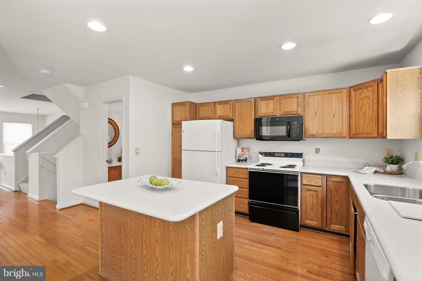 2709 BARONHURST DR, VIENNA, Virginia 22181, 3 Bedrooms Bedrooms, ,2 BathroomsBathrooms,Residential,For sale,2709 BARONHURST DR,VAFX2284912 MLS # VAFX2284912