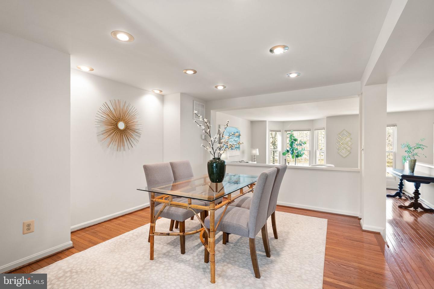 2709 BARONHURST DR, VIENNA, Virginia 22181, 3 Bedrooms Bedrooms, ,2 BathroomsBathrooms,Residential,For sale,2709 BARONHURST DR,VAFX2284912 MLS # VAFX2284912