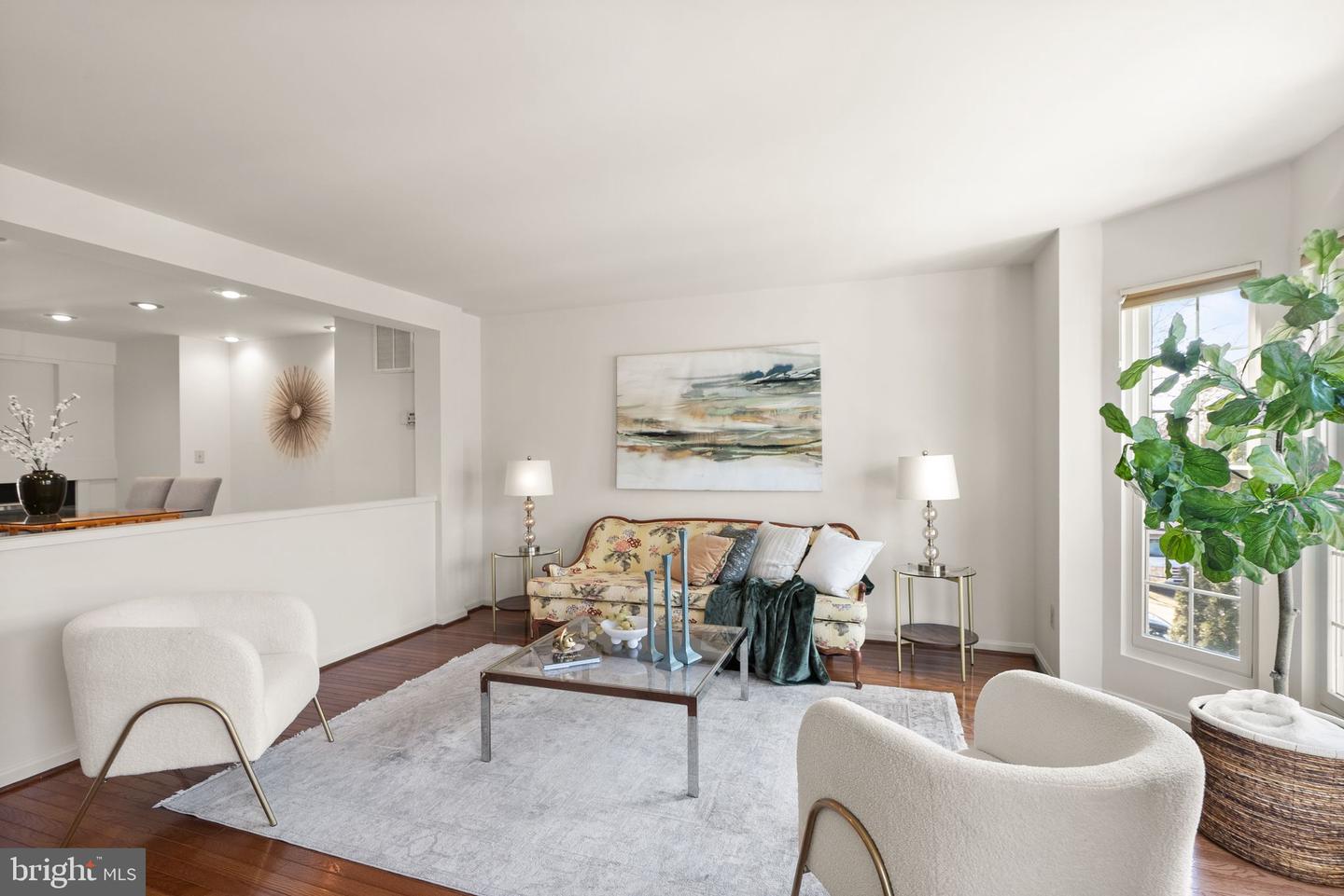 2709 BARONHURST DR, VIENNA, Virginia 22181, 3 Bedrooms Bedrooms, ,2 BathroomsBathrooms,Residential,For sale,2709 BARONHURST DR,VAFX2284912 MLS # VAFX2284912