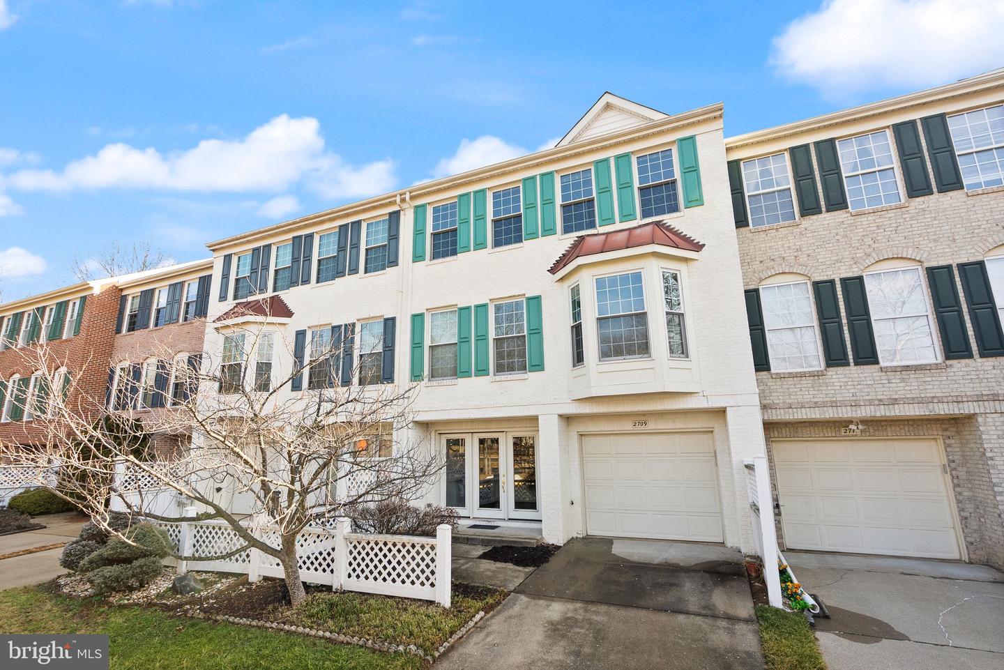 2709 BARONHURST DR, VIENNA, Virginia 22181, 3 Bedrooms Bedrooms, ,2 BathroomsBathrooms,Residential,For sale,2709 BARONHURST DR,VAFX2284912 MLS # VAFX2284912