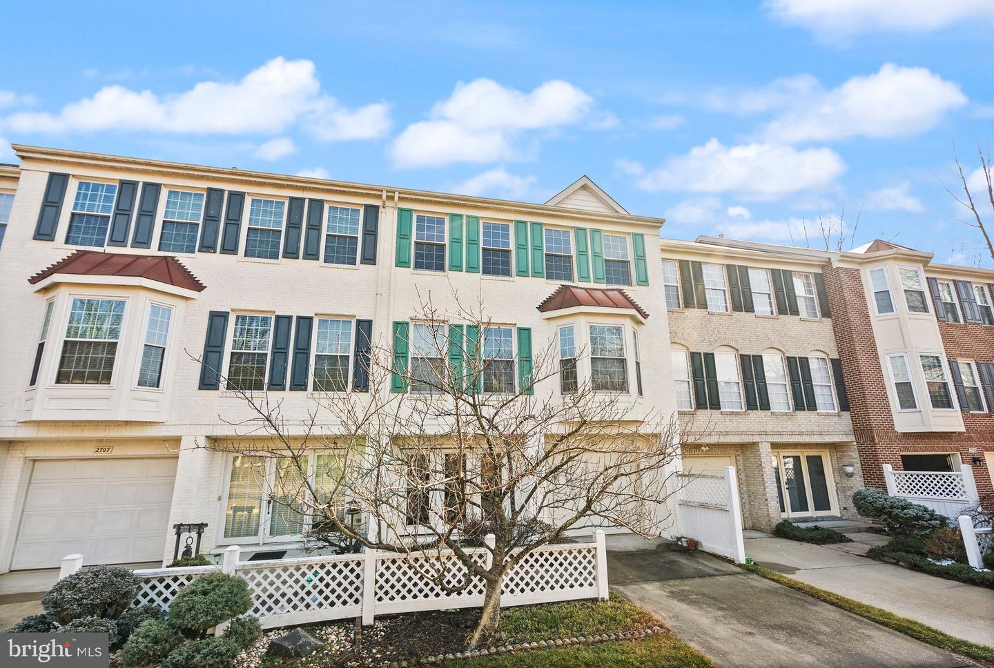 2709 BARONHURST DR, VIENNA, Virginia 22181, 3 Bedrooms Bedrooms, ,2 BathroomsBathrooms,Residential,For sale,2709 BARONHURST DR,VAFX2284912 MLS # VAFX2284912