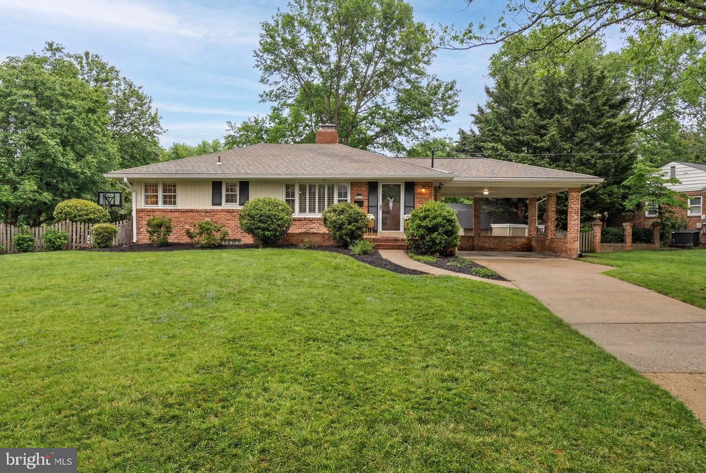 7911 BAINBRIDGE RD, ALEXANDRIA, Virginia 22308, 3 Bedrooms Bedrooms, ,2 BathroomsBathrooms,Residential,For sale,7911 BAINBRIDGE RD,VAFX2285332 MLS # VAFX2285332