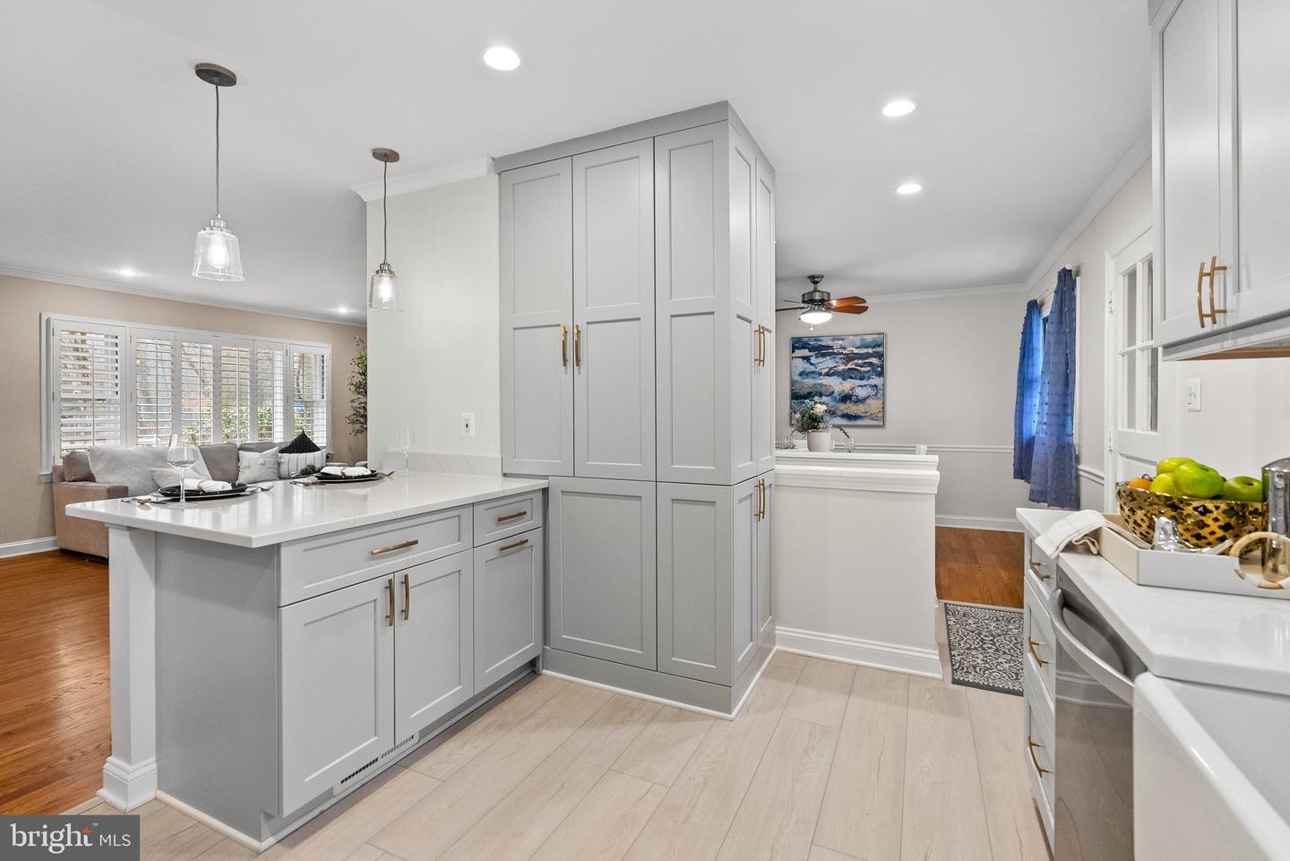 7911 BAINBRIDGE RD, ALEXANDRIA, Virginia 22308, 3 Bedrooms Bedrooms, ,2 BathroomsBathrooms,Residential,For sale,7911 BAINBRIDGE RD,VAFX2285332 MLS # VAFX2285332