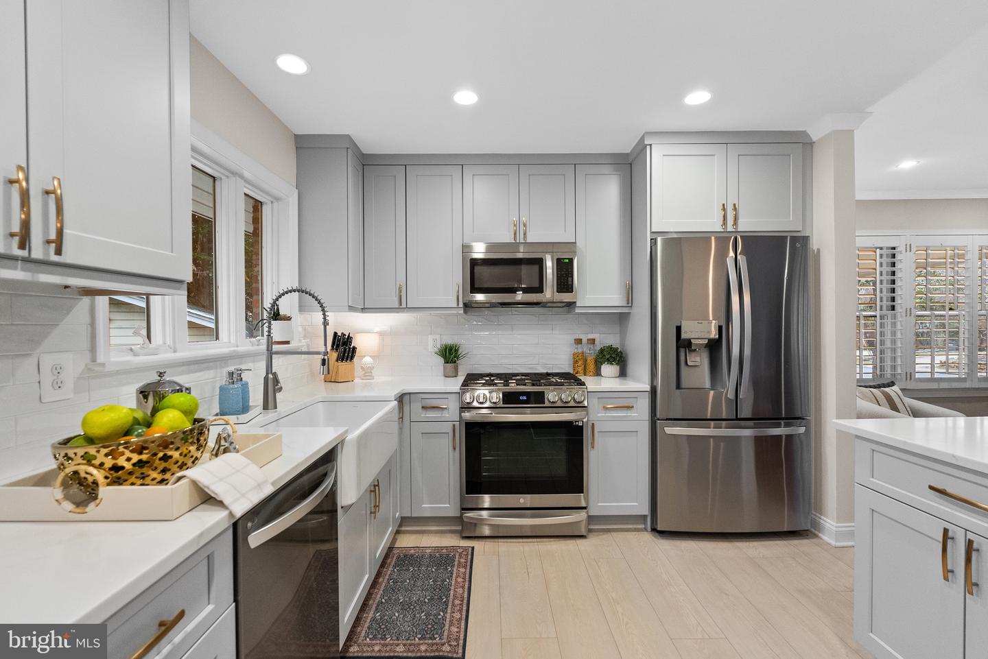 7911 BAINBRIDGE RD, ALEXANDRIA, Virginia 22308, 3 Bedrooms Bedrooms, ,2 BathroomsBathrooms,Residential,For sale,7911 BAINBRIDGE RD,VAFX2285332 MLS # VAFX2285332