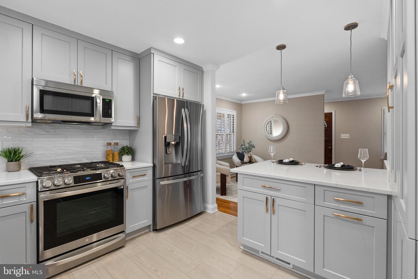 7911 BAINBRIDGE RD, ALEXANDRIA, Virginia 22308, 3 Bedrooms Bedrooms, ,2 BathroomsBathrooms,Residential,For sale,7911 BAINBRIDGE RD,VAFX2285332 MLS # VAFX2285332