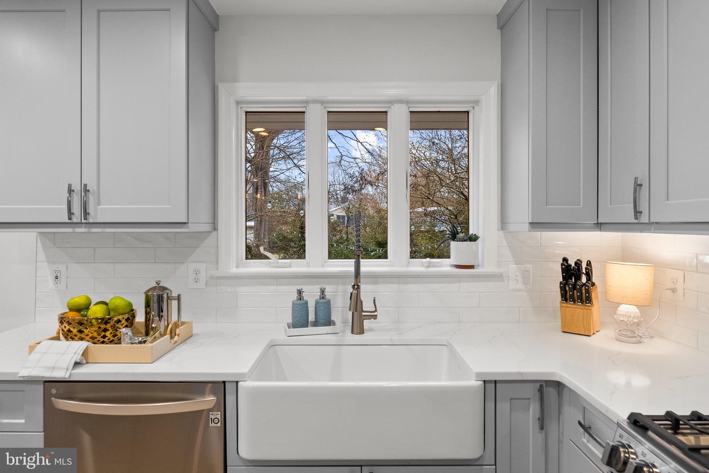 7911 BAINBRIDGE RD, ALEXANDRIA, Virginia 22308, 3 Bedrooms Bedrooms, ,2 BathroomsBathrooms,Residential,For sale,7911 BAINBRIDGE RD,VAFX2285332 MLS # VAFX2285332