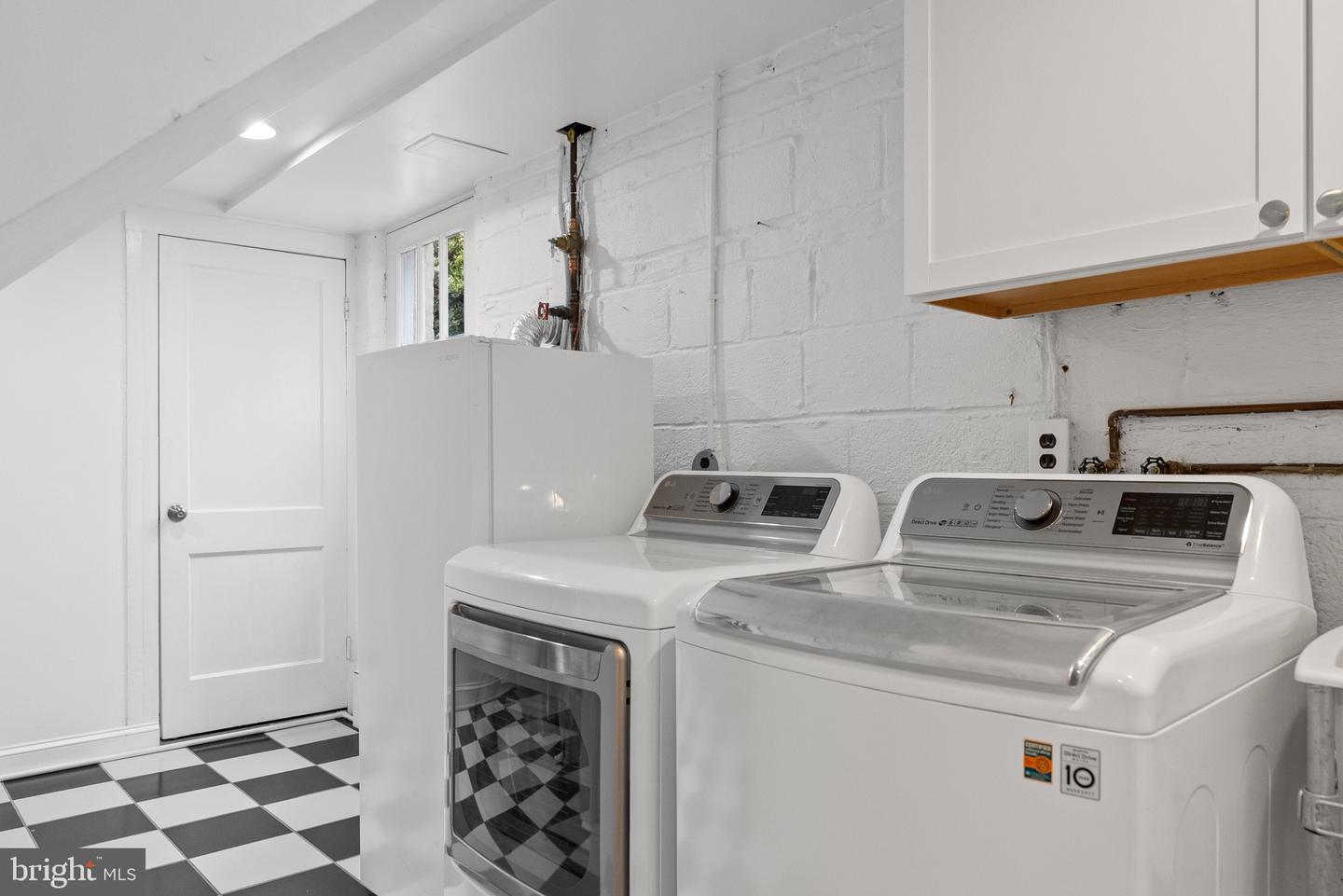 7911 BAINBRIDGE RD, ALEXANDRIA, Virginia 22308, 3 Bedrooms Bedrooms, ,2 BathroomsBathrooms,Residential,For sale,7911 BAINBRIDGE RD,VAFX2285332 MLS # VAFX2285332