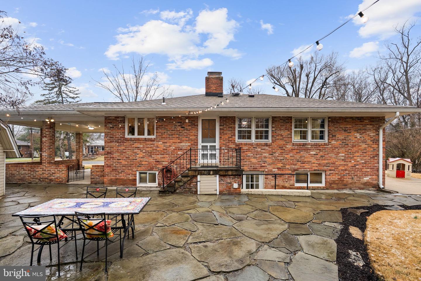 7911 BAINBRIDGE RD, ALEXANDRIA, Virginia 22308, 3 Bedrooms Bedrooms, ,2 BathroomsBathrooms,Residential,For sale,7911 BAINBRIDGE RD,VAFX2285332 MLS # VAFX2285332