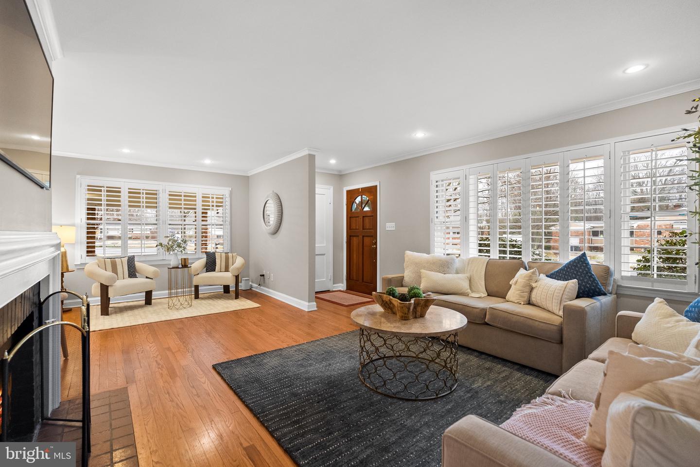 7911 BAINBRIDGE RD, ALEXANDRIA, Virginia 22308, 3 Bedrooms Bedrooms, ,2 BathroomsBathrooms,Residential,For sale,7911 BAINBRIDGE RD,VAFX2285332 MLS # VAFX2285332