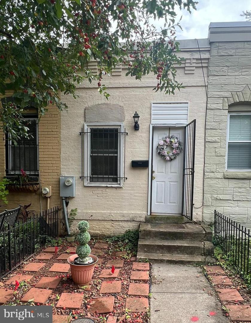1341 C ST NE, WASHINGTON, District Of Columbia 20002, 1 Bedroom Bedrooms, ,1 BathroomBathrooms,Residential,For sale,1341 C ST NE,DCDC2241908 MLS # DCDC2241908