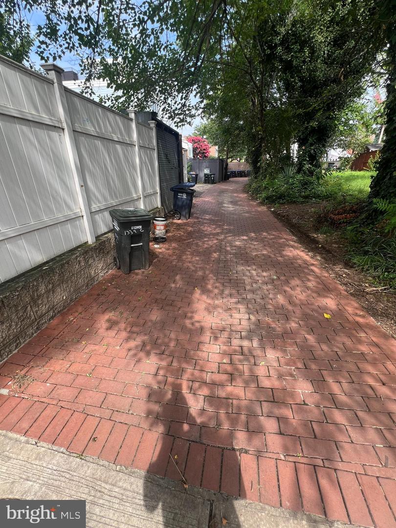 1341 C ST NE, WASHINGTON, District Of Columbia 20002, 1 Bedroom Bedrooms, ,1 BathroomBathrooms,Residential,For sale,1341 C ST NE,DCDC2241908 MLS # DCDC2241908