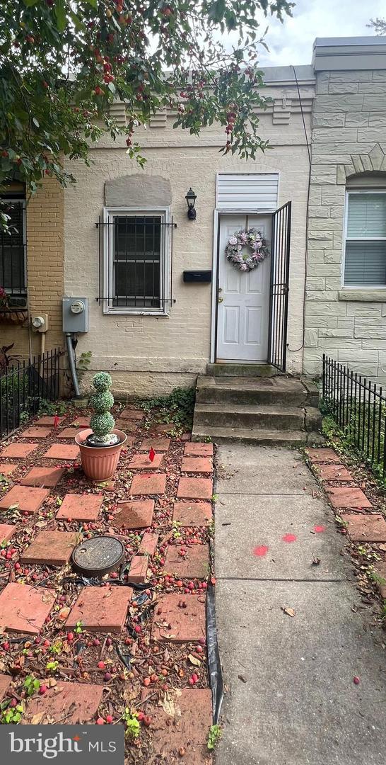 1341 C ST NE, WASHINGTON, District Of Columbia 20002, 1 Bedroom Bedrooms, ,1 BathroomBathrooms,Residential,For sale,1341 C ST NE,DCDC2241908 MLS # DCDC2241908