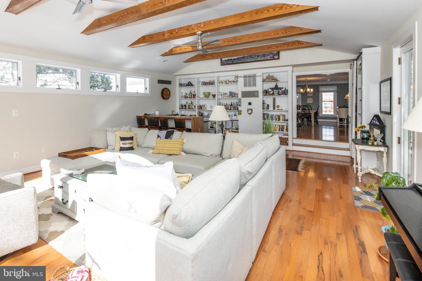 9813 FOSBAK DR, VIENNA, Virginia 22182, 5 Bedrooms Bedrooms, ,4 BathroomsBathrooms,Residential,For sale,9813 FOSBAK DR,VAFX2285590 MLS # VAFX2285590