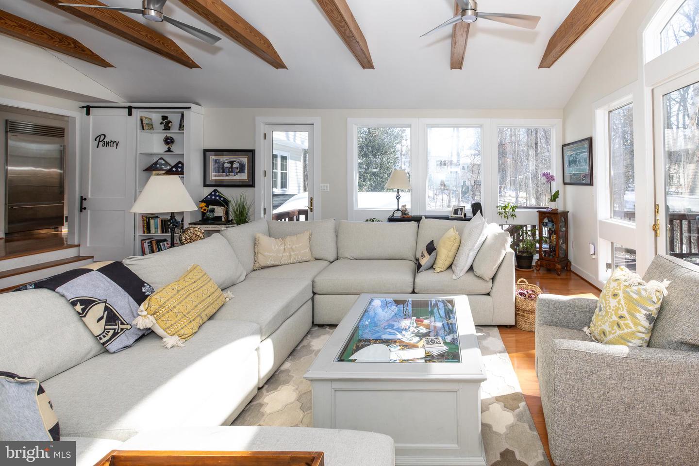 9813 FOSBAK DR, VIENNA, Virginia 22182, 5 Bedrooms Bedrooms, ,4 BathroomsBathrooms,Residential,For sale,9813 FOSBAK DR,VAFX2285590 MLS # VAFX2285590