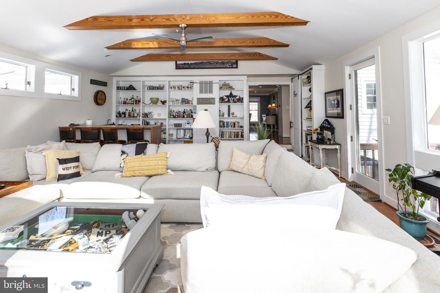 9813 FOSBAK DR, VIENNA, Virginia 22182, 5 Bedrooms Bedrooms, ,4 BathroomsBathrooms,Residential,For sale,9813 FOSBAK DR,VAFX2285590 MLS # VAFX2285590