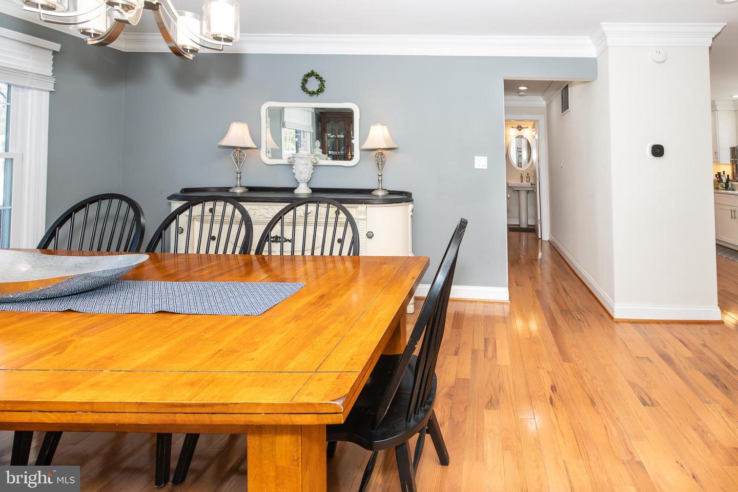 9813 FOSBAK DR, VIENNA, Virginia 22182, 5 Bedrooms Bedrooms, ,4 BathroomsBathrooms,Residential,For sale,9813 FOSBAK DR,VAFX2285590 MLS # VAFX2285590