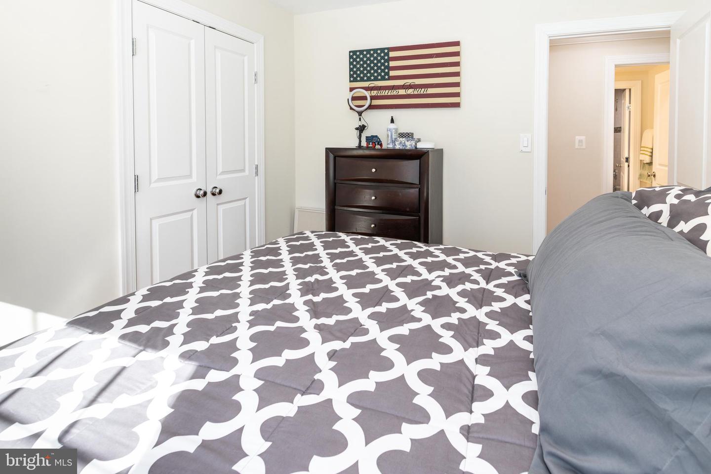 9813 FOSBAK DR, VIENNA, Virginia 22182, 5 Bedrooms Bedrooms, ,4 BathroomsBathrooms,Residential,For sale,9813 FOSBAK DR,VAFX2285590 MLS # VAFX2285590