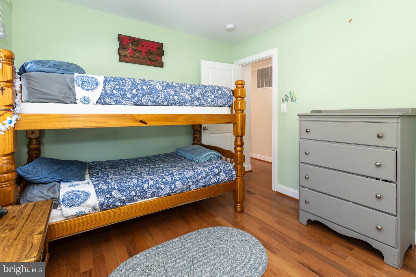 9813 FOSBAK DR, VIENNA, Virginia 22182, 5 Bedrooms Bedrooms, ,4 BathroomsBathrooms,Residential,For sale,9813 FOSBAK DR,VAFX2285590 MLS # VAFX2285590