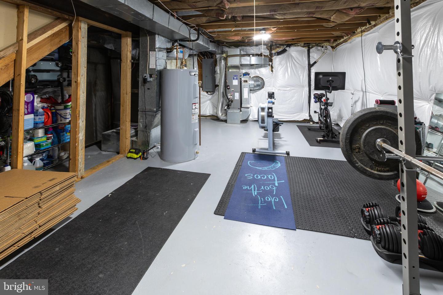 9813 FOSBAK DR, VIENNA, Virginia 22182, 5 Bedrooms Bedrooms, ,4 BathroomsBathrooms,Residential,For sale,9813 FOSBAK DR,VAFX2285590 MLS # VAFX2285590