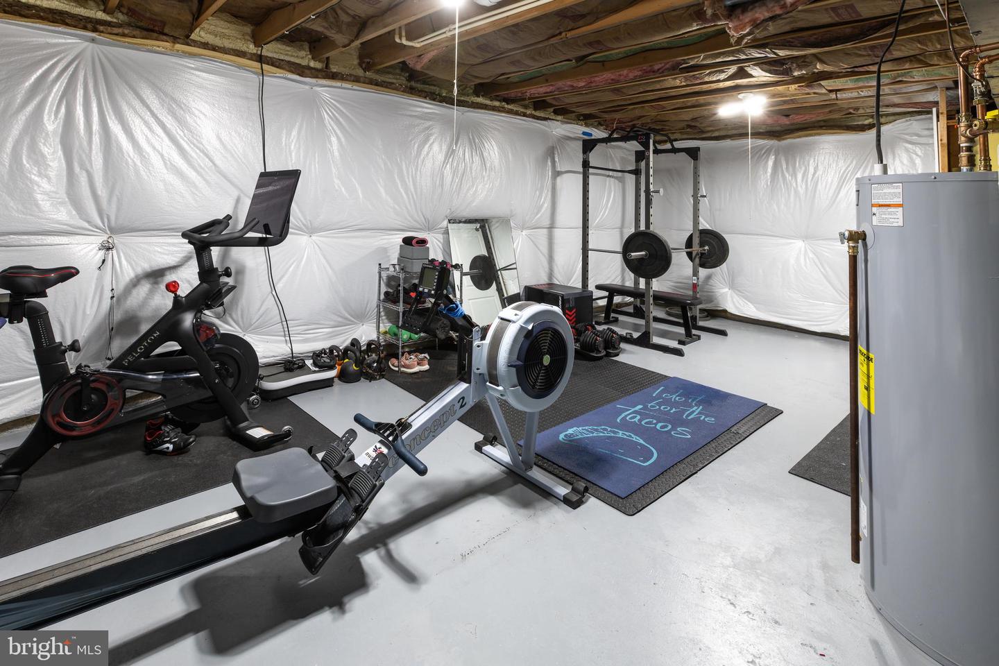 9813 FOSBAK DR, VIENNA, Virginia 22182, 5 Bedrooms Bedrooms, ,4 BathroomsBathrooms,Residential,For sale,9813 FOSBAK DR,VAFX2285590 MLS # VAFX2285590