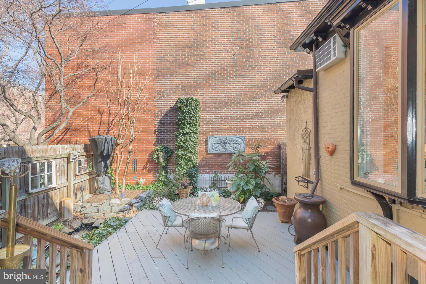 101 6TH ST NE, WASHINGTON, District Of Columbia 20002, 4 Bedrooms Bedrooms, 7 Rooms Rooms,3 BathroomsBathrooms,Residential,For sale,101 6TH ST NE,DCDC2241396 MLS # DCDC2241396