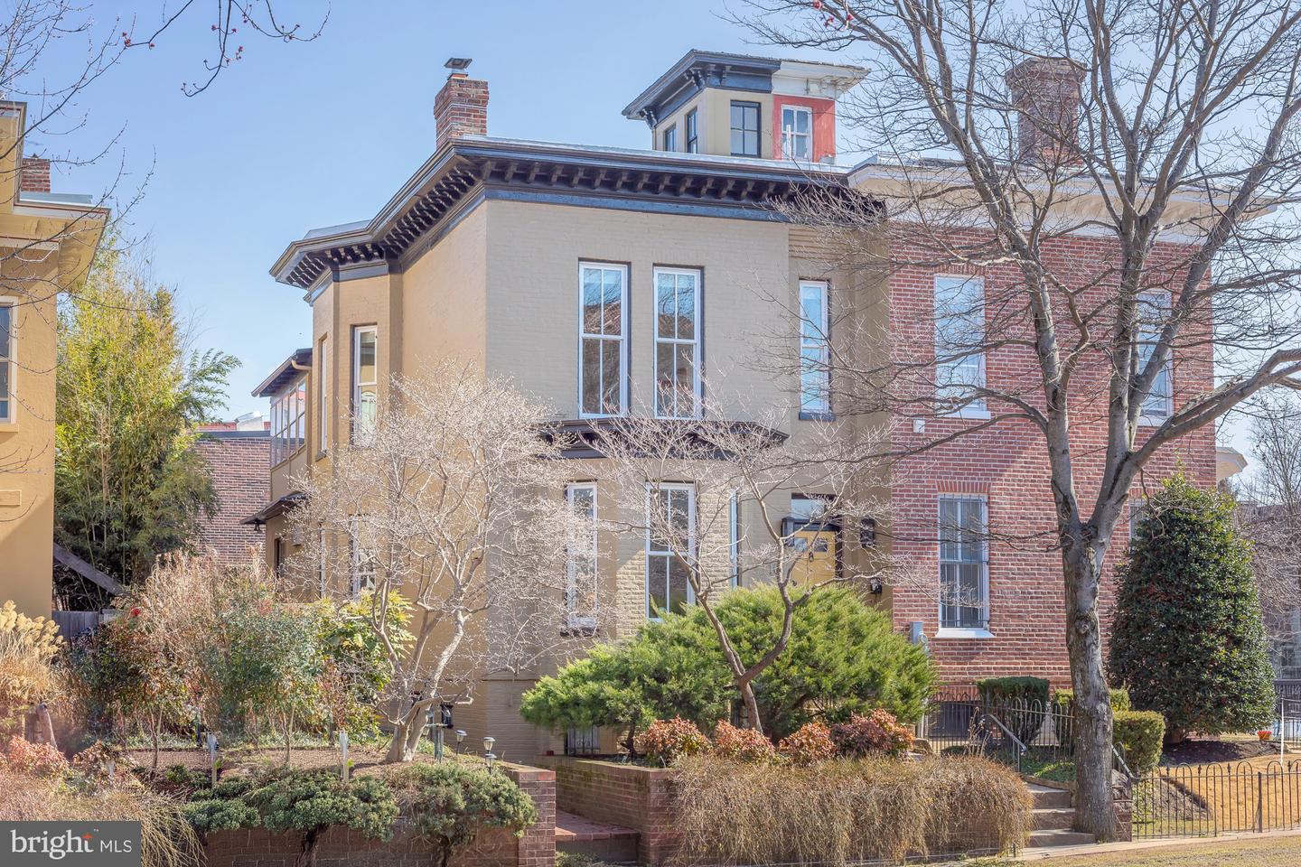 101 6TH ST NE, WASHINGTON, District Of Columbia 20002, 4 Bedrooms Bedrooms, 7 Rooms Rooms,3 BathroomsBathrooms,Residential,For sale,101 6TH ST NE,DCDC2241396 MLS # DCDC2241396