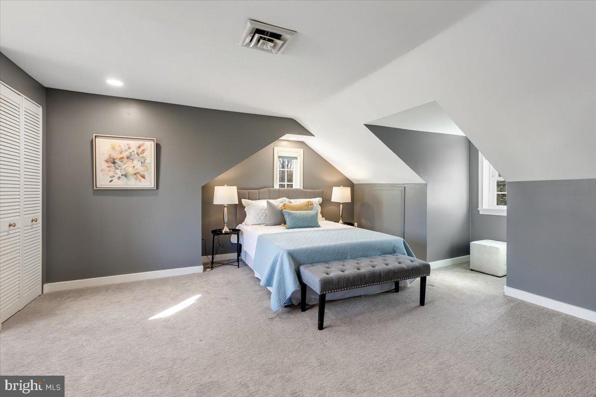 2845 MONROE ST, FALLS CHURCH, Virginia 22042, 4 Bedrooms Bedrooms, ,2 BathroomsBathrooms,Residential,For sale,2845 MONROE ST,VAFX2286020 MLS # VAFX2286020