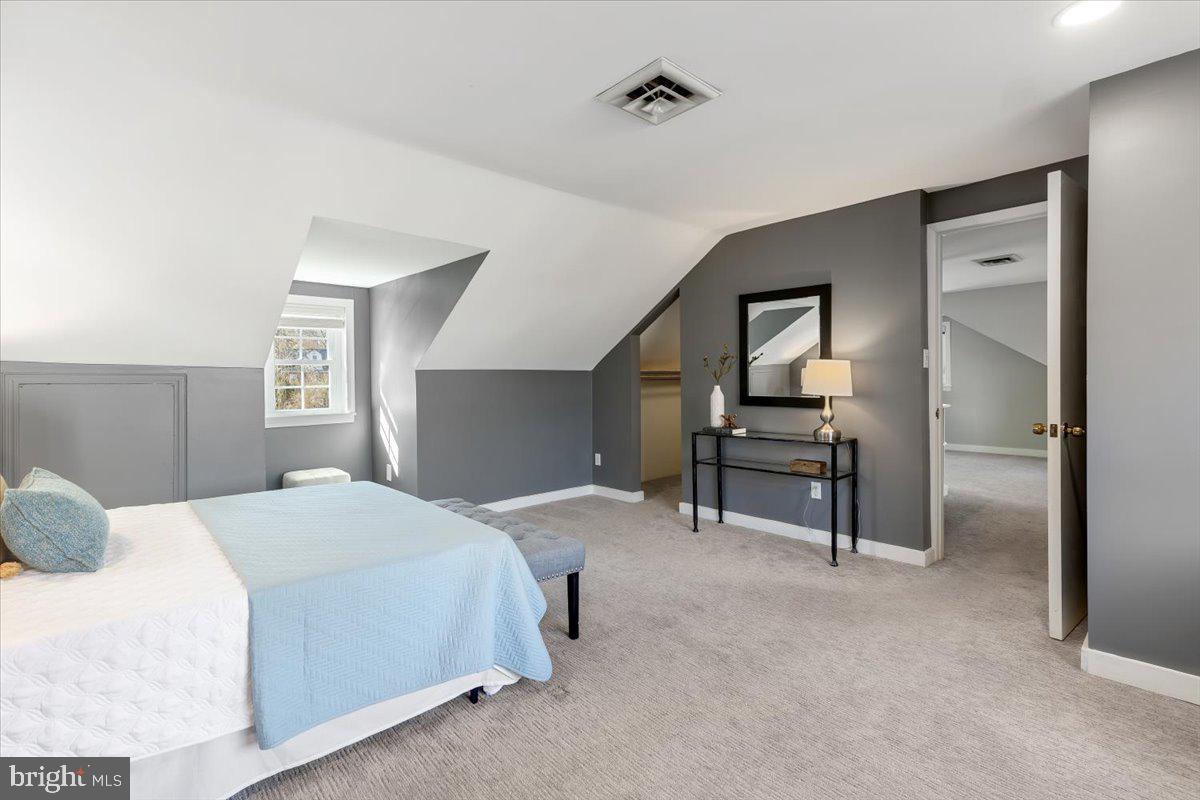 2845 MONROE ST, FALLS CHURCH, Virginia 22042, 4 Bedrooms Bedrooms, ,2 BathroomsBathrooms,Residential,For sale,2845 MONROE ST,VAFX2286020 MLS # VAFX2286020