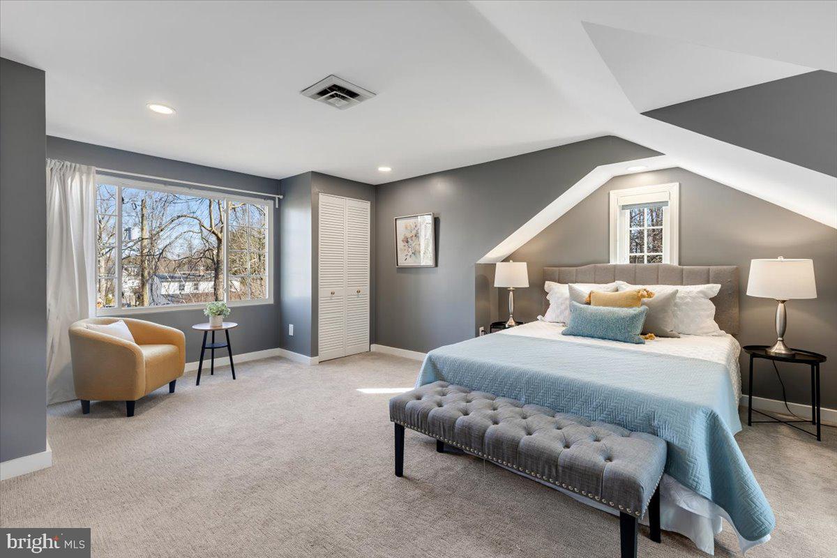 2845 MONROE ST, FALLS CHURCH, Virginia 22042, 4 Bedrooms Bedrooms, ,2 BathroomsBathrooms,Residential,For sale,2845 MONROE ST,VAFX2286020 MLS # VAFX2286020