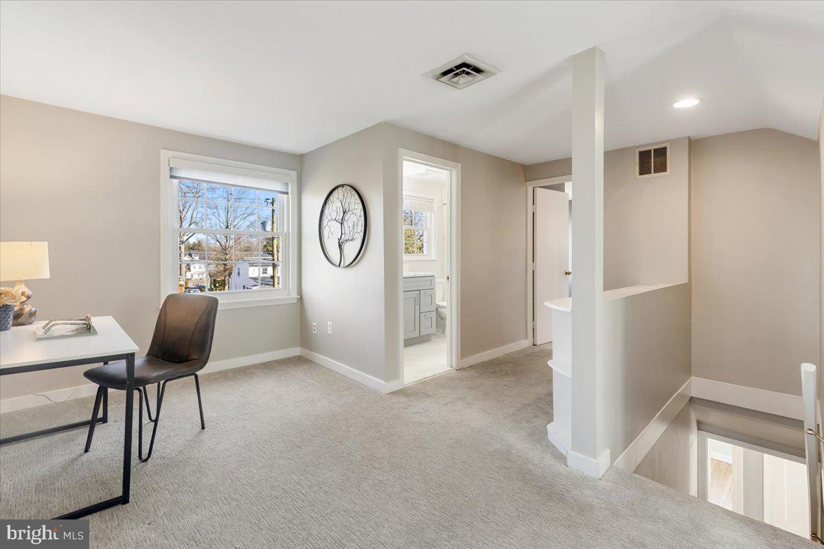 2845 MONROE ST, FALLS CHURCH, Virginia 22042, 4 Bedrooms Bedrooms, ,2 BathroomsBathrooms,Residential,For sale,2845 MONROE ST,VAFX2286020 MLS # VAFX2286020