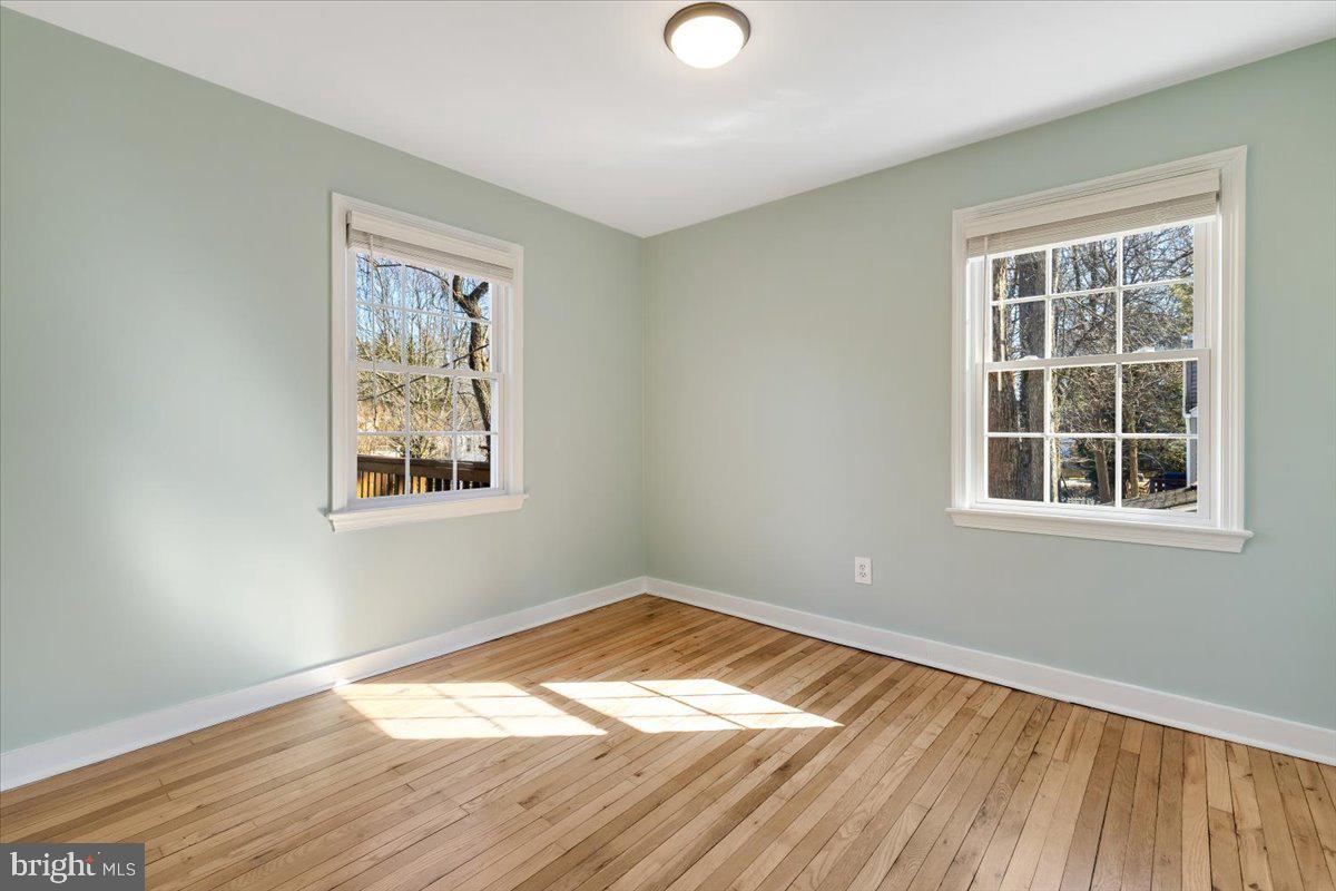 2845 MONROE ST, FALLS CHURCH, Virginia 22042, 4 Bedrooms Bedrooms, ,2 BathroomsBathrooms,Residential,For sale,2845 MONROE ST,VAFX2286020 MLS # VAFX2286020