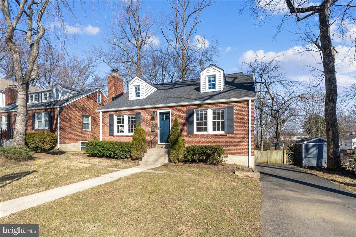 2845 MONROE ST, FALLS CHURCH, Virginia 22042, 4 Bedrooms Bedrooms, ,2 BathroomsBathrooms,Residential,For sale,2845 MONROE ST,VAFX2286020 MLS # VAFX2286020