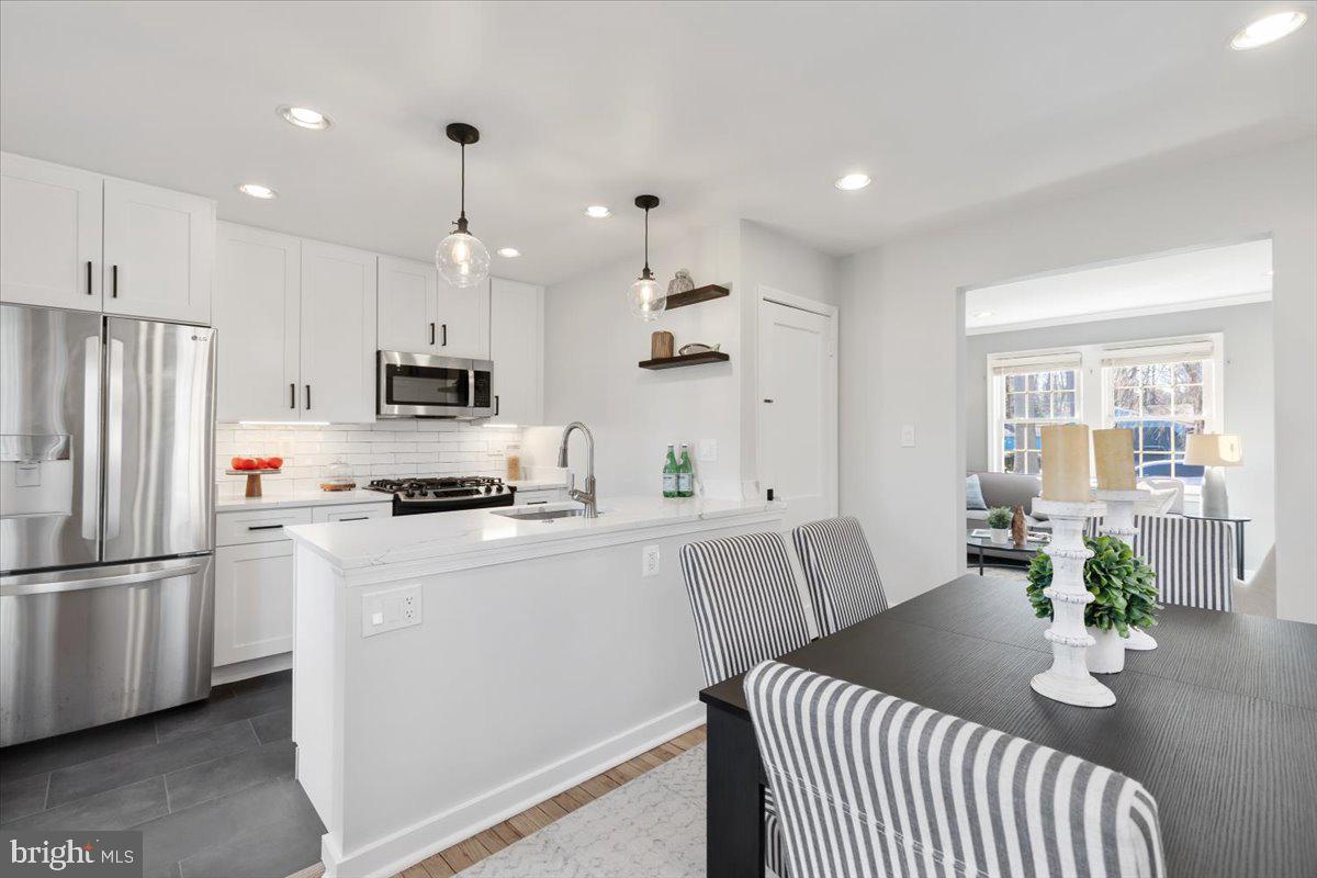 2845 MONROE ST, FALLS CHURCH, Virginia 22042, 4 Bedrooms Bedrooms, ,2 BathroomsBathrooms,Residential,For sale,2845 MONROE ST,VAFX2286020 MLS # VAFX2286020