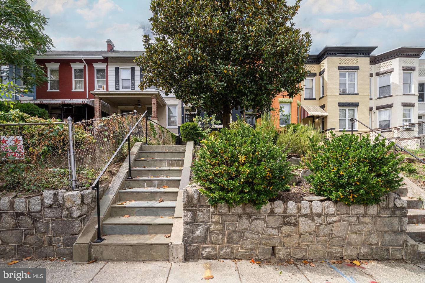 3524 11TH ST NW, WASHINGTON, District Of Columbia 20010, 4 Bedrooms Bedrooms, ,3 BathroomsBathrooms,Residential,For sale,3524 11TH ST NW,DCDC2241694 MLS # DCDC2241694